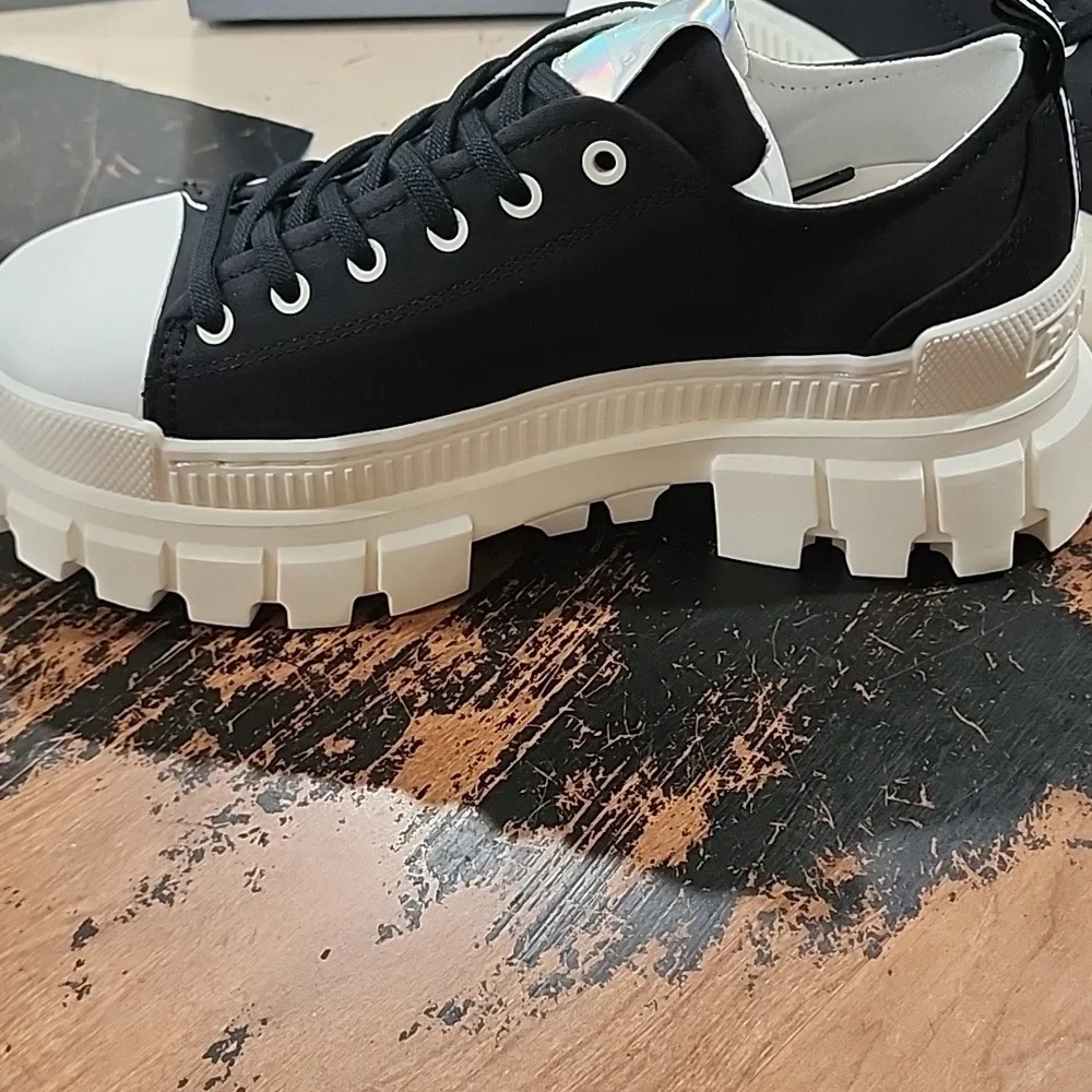 Palladium Revolt Lo TX Platform Sneakers BLACK/MARSHMELLOW WOMENS NEW With Box🔥
